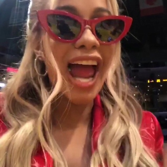 Cat eye sunglasses ! Color black - Picture 2 of 7